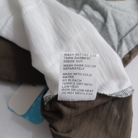 IFFEI Pocket T-Shirt NEW Triple Tone Tee Boys 8-9Y Green & White -Short Sleeve - Picture 7 of 9